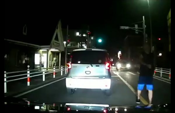 許せない！煽り運転、信号無視！